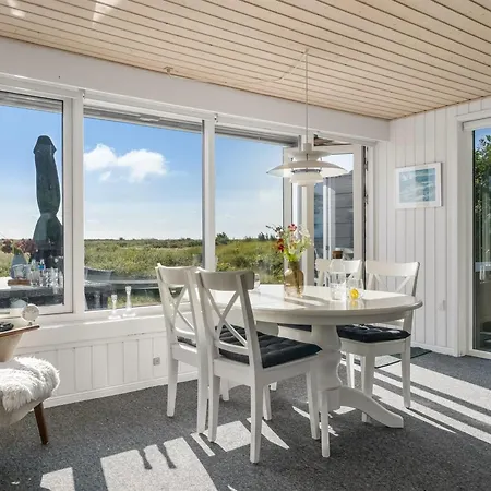 Mumme - 100m From The Sea By Interhome Feriehus Hals